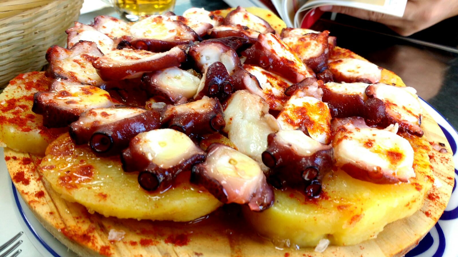 Recipe Galician Style Octopus Pulpo A La Gallega Doitinspain Com